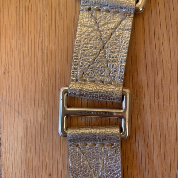 Michael Kors metallic belt - Picture 3 of 5